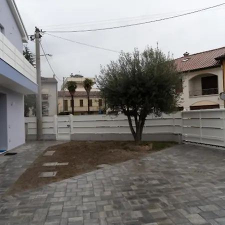 Via Vecchia 66 Δωμάτια σε οικογενειακή κατοικία *