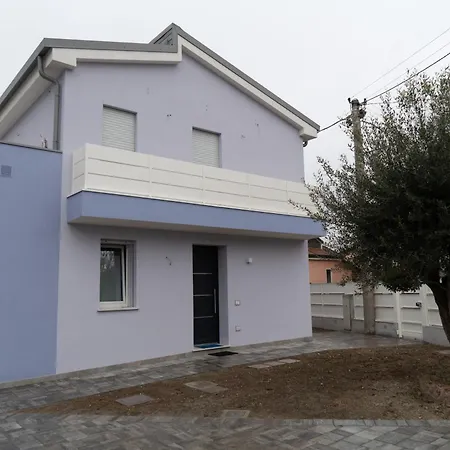 Via Vecchia 66 *