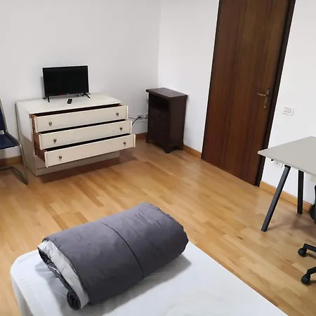 Via Vecchia 66 * بادوفا