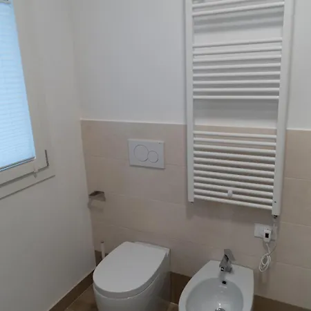 民宿 Via Vecchia 66 *