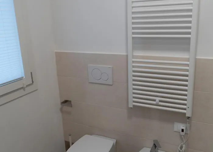 منزل للإقامة Via Vecchia 66 *