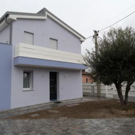 Via Vecchia 66 *